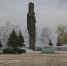 В Волжском благоустраивают территорию у памятника павшим воинам - Администрация г. Волжский