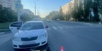 Выехал, не спешившись: в Волжском иномарка сбила самокатчика на переходе 95.78.246.146 - Volzsky.Ru