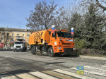 Вице-мэр Волжского дал старт месячнику по благоустройству сидя за рулём трактора