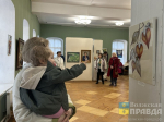 Из смолы, ОСП-плиты и зеркала: в Картинной галерее Волжского художники устроили «Весенний эксперимент»