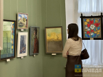 Из смолы, ОСП-плиты и зеркала: в Картинной галерее Волжского художники устроили «Весенний эксперимент»