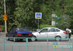 Московский номер и дама с собачкой: в Волжском «Лада Гранта» протаранила «девяносто девятую»